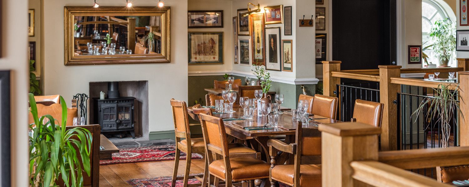 Looking For Places To Eat In Manchester? Visit Our Pub & Restaurant 