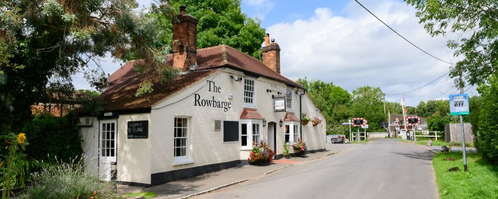 Fresh Food Cask Ales The Rowbarge Woolhampton