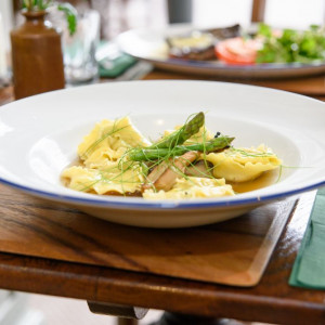 - The Red Fox, Thornton Hough