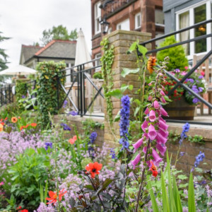 - The Red Fox, Thornton Hough